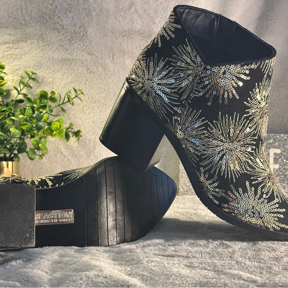 Kenneth Cole Reaction Black and Silver Sequin Ankle Booties